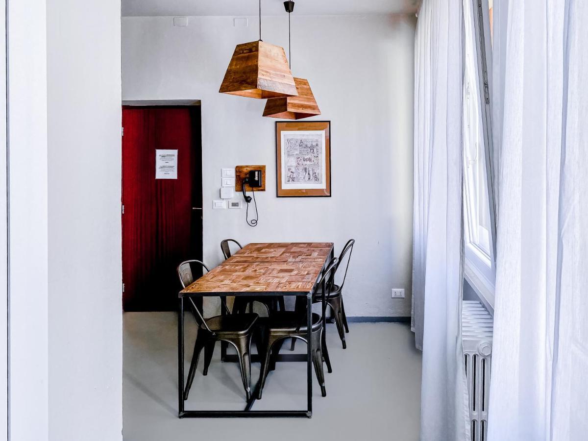 ホテル Tra Piazza Erbe E Piazza Bra Raffinata Maison ヴェローナ エクステリア 写真