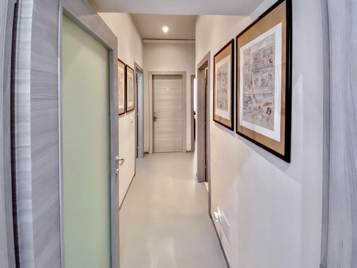 ホテル Tra Piazza Erbe E Piazza Bra Raffinata Maison ヴェローナ エクステリア 写真